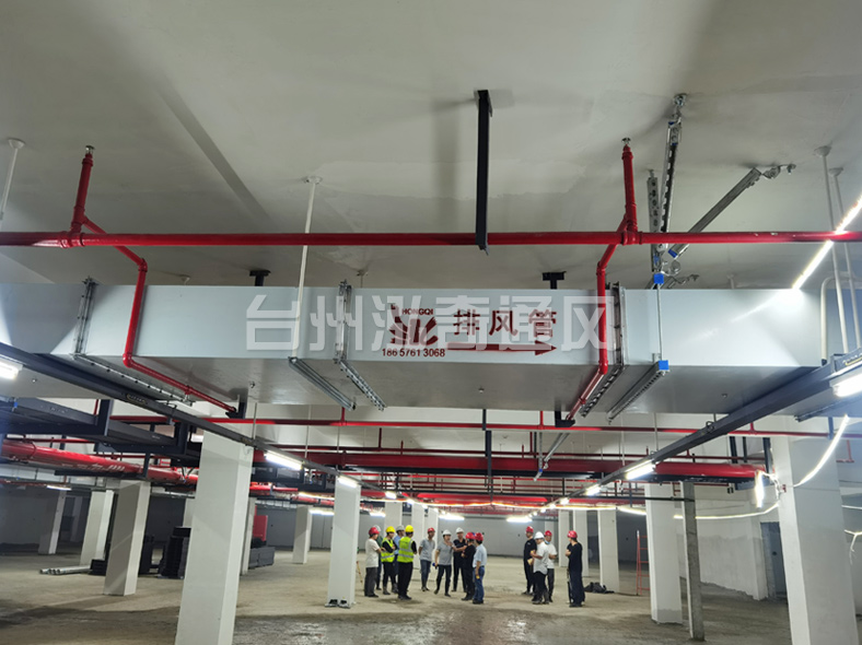 重慶新型鋼面鎂質(zhì)復(fù)合風(fēng)管(耐火風(fēng)管)